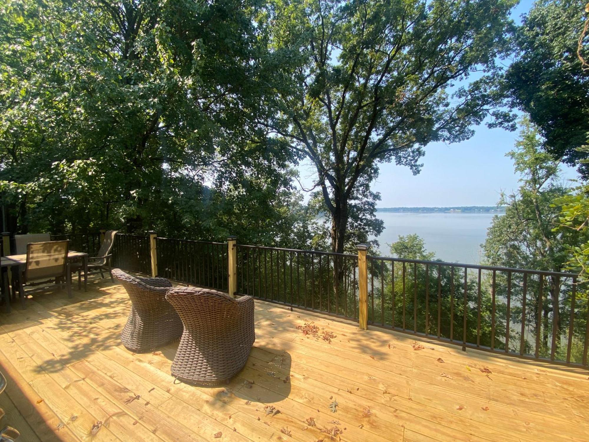 2 Bedroom Newly Renovated Waterfront Home; 10 Min From Mgm & The Gaylord Fort Washington Exterior photo